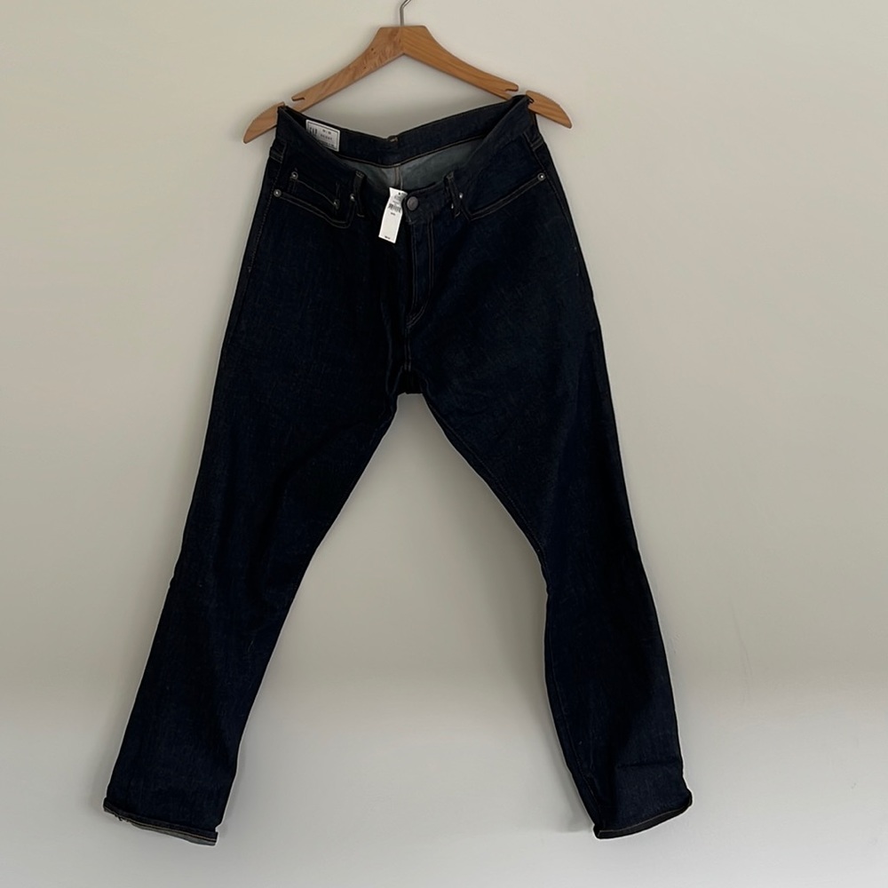 NWT FALL 2021 Men’s Gap Skinny 5 Fit Five Pocket Denim Size 34x30